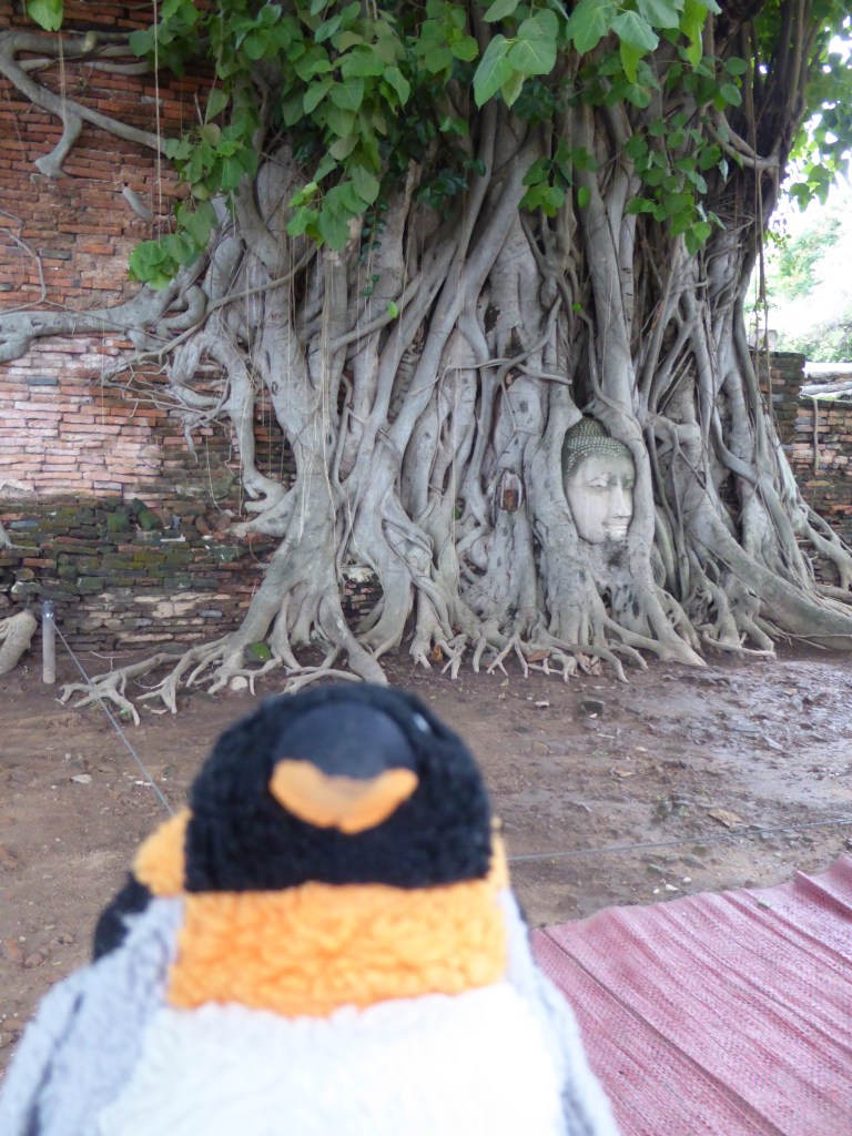 famous statue Ayutthaya